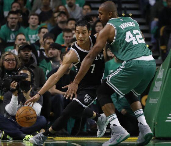  克拉克25+14爵士击退篮网