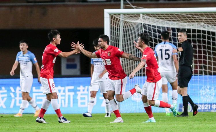  洛里昂锋线全面开花，主场轻取保级队